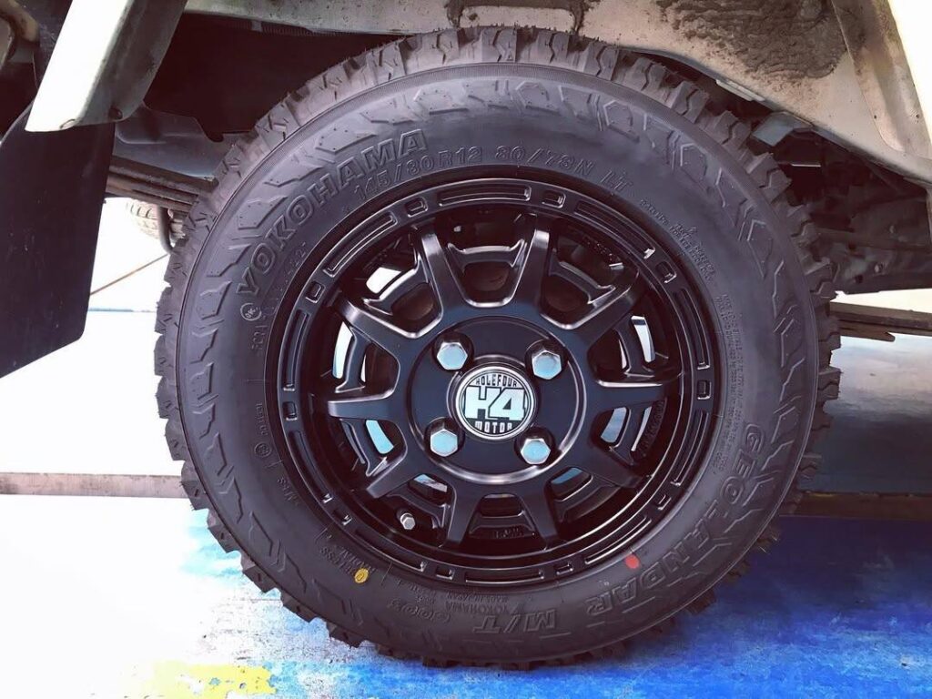 "Yokohama M/T G003 USA"
